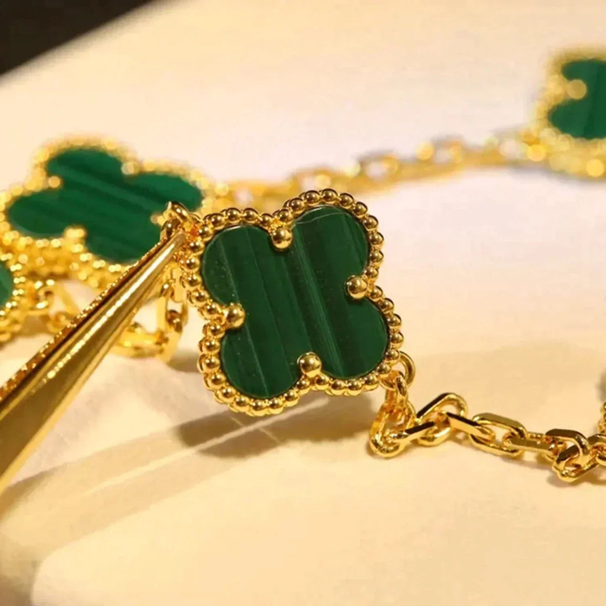 [Spark] CLOVER 5 MOTIF MALACHITE BRACELET COLLECTION